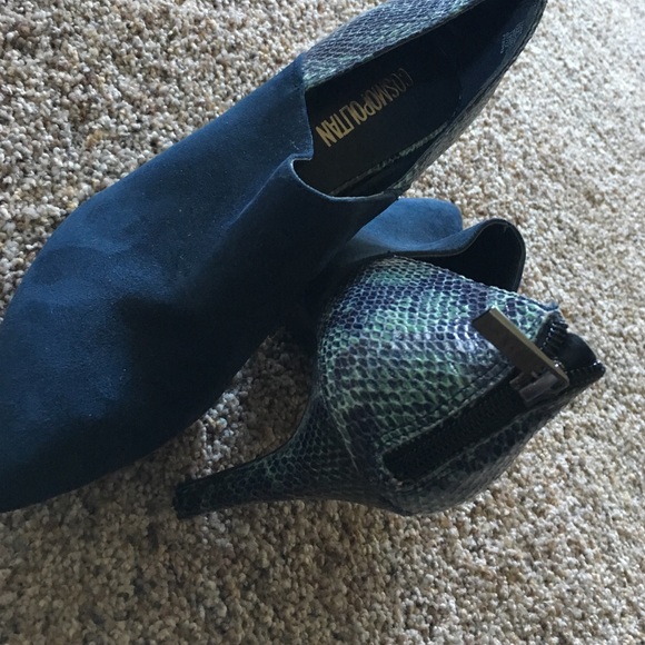 Cosmopolitan Heels - image 4