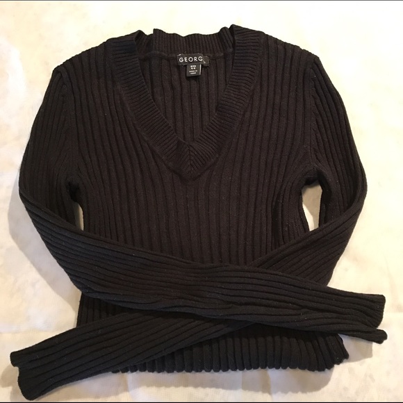 V Neck Sweater - Picture 1 of 2