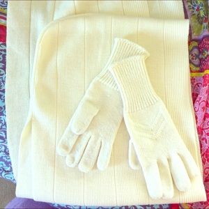 Hooded scarf and gloves set knitting pattern