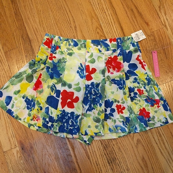 Alice and olivia printed flippy shorts NWT