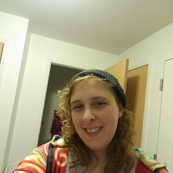 Meet your Posher, Jessica - Picture 1 of 1