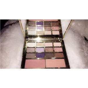 ⭕️FINAL PRICE ⭕️ESTĒE LAUDER MAKEUP PALETTE