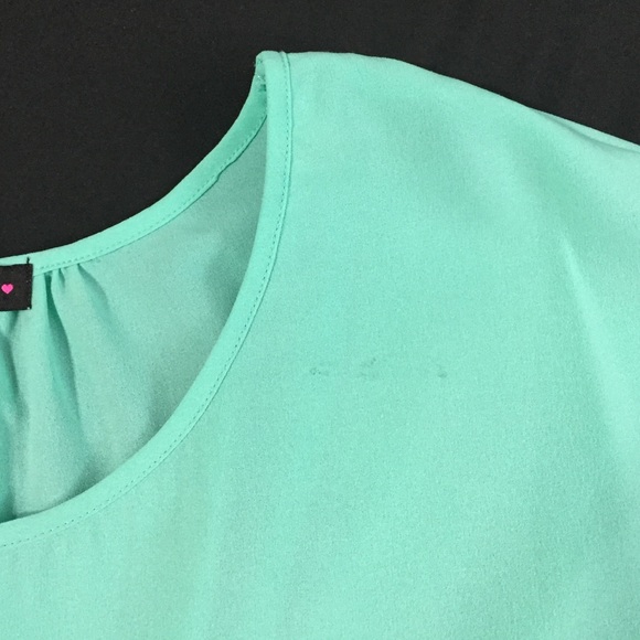 Adorable Mint Blouse (juniors) size M - Picture 4 of 4
