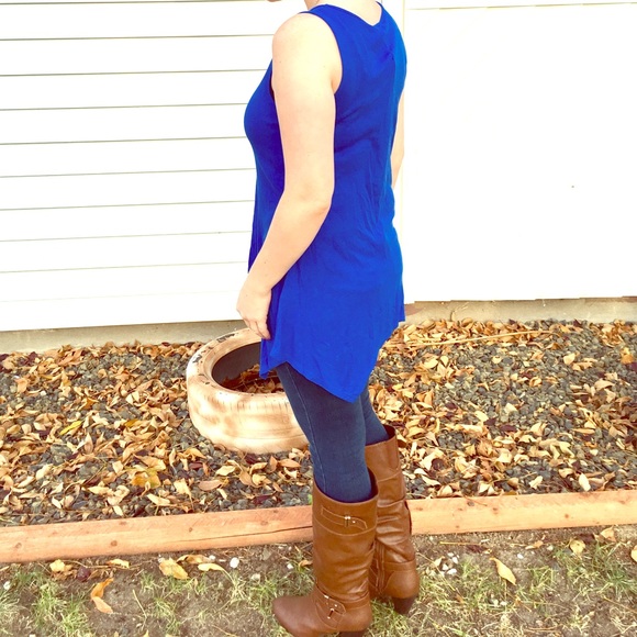 Royal blue flowy top