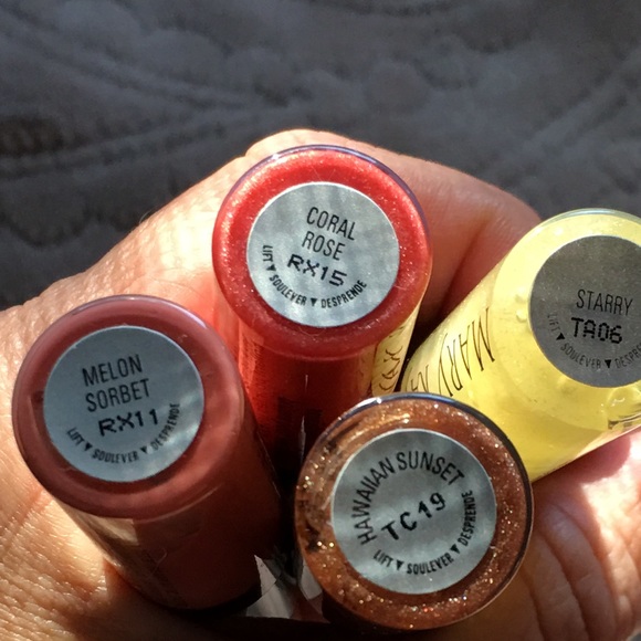 MK- lip gloss - Picture 2 of 2