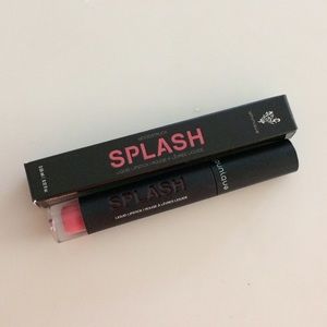 Younique Splash Lipstick in Soulful