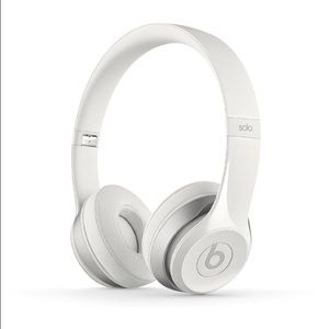Beats Solo2 Wired On-Ear Headphones- White