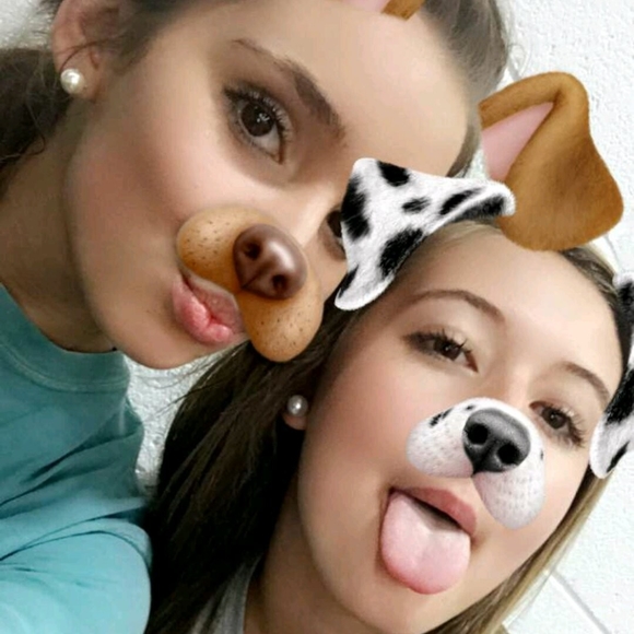 Meet your Posher, Emilie