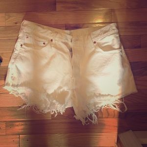 White Levi shorts