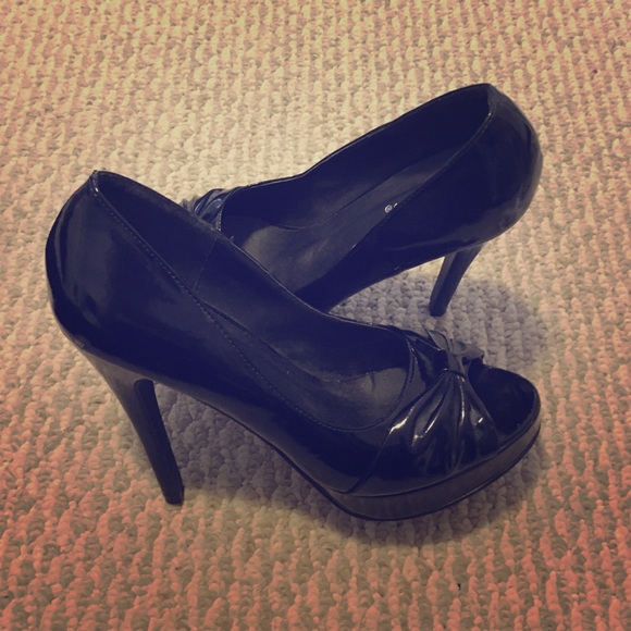 Black heels, never been used