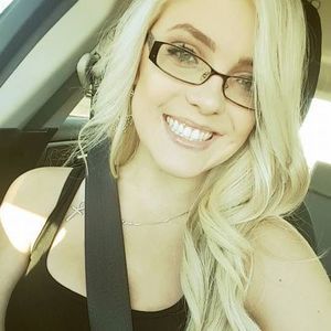 Meet your Posher, Adriana