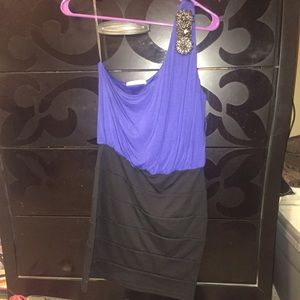 One-shoulder dress from Agaci
