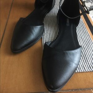 Pointed toe ankle strap flats