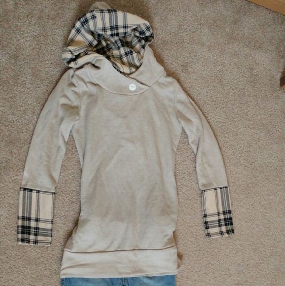 🚫SOLD🚫 Oatmeal tunic hoodie with plaid accents