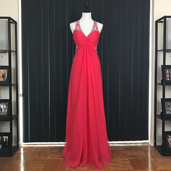 La Femme Evening Gown - Picture 4 of 5