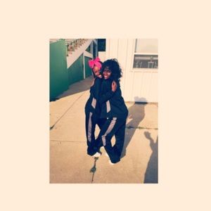 Meet your Posher, Jakeira