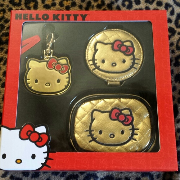 Hello Kitty gift set