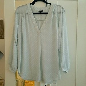 Gorgeous light blue Ann Taylor blouse - XLP