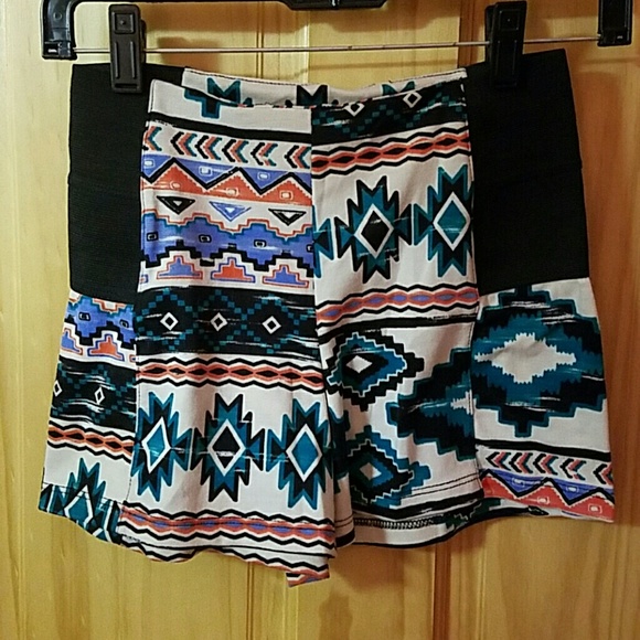 High waisted Aztec shorts