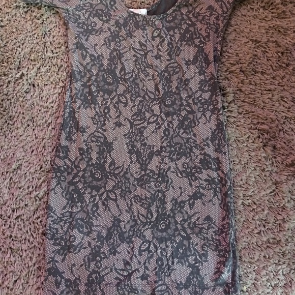 Dress - Picture 2 of 3