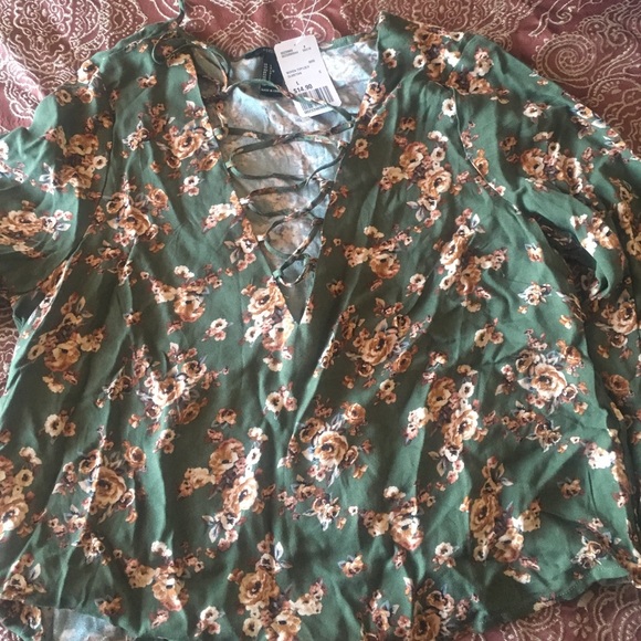 Floral top
