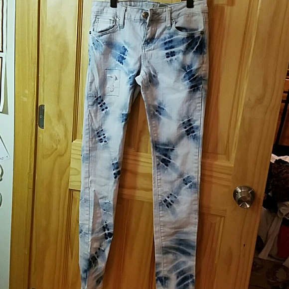 Skinny, faded wash