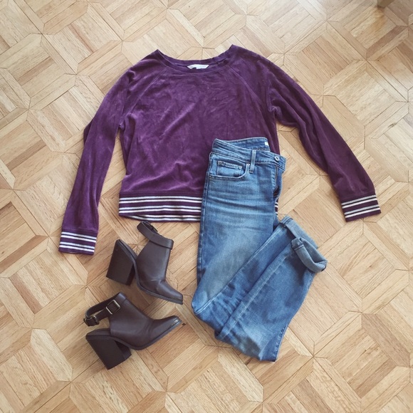 Victoria's Secret Velvet Sweater MOVING SALE - Picture 1 of 2