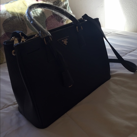 Hand bag - Picture 2 of 3