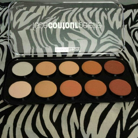 Contour, concealer and blush