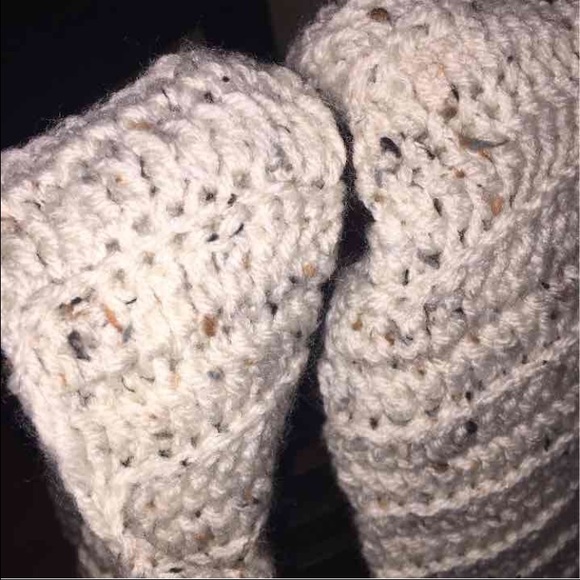 Scarf - Picture 2 of 2