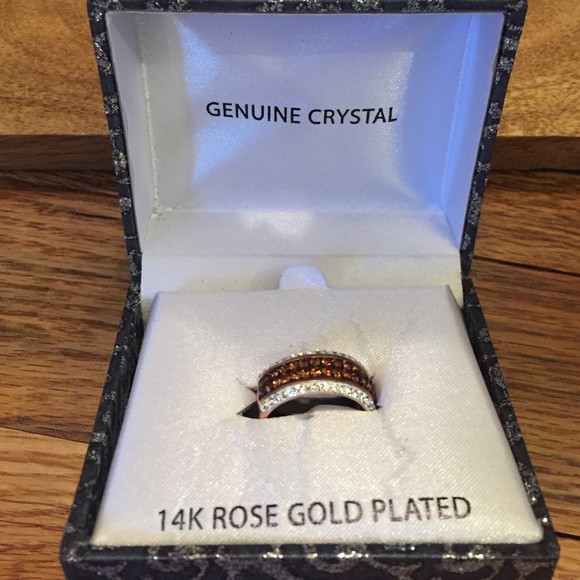 Ring - Picture 2 of 4