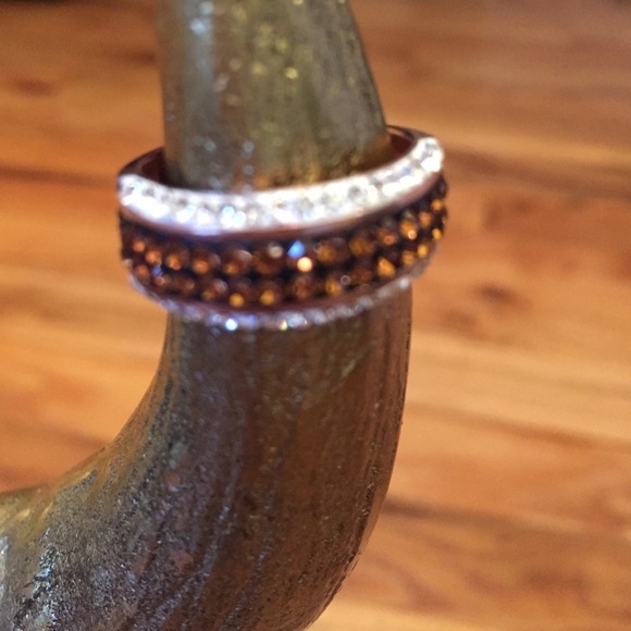 Ring - Picture 3 of 4