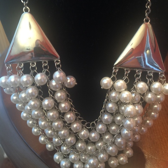 Necklace - Picture 2 of 3