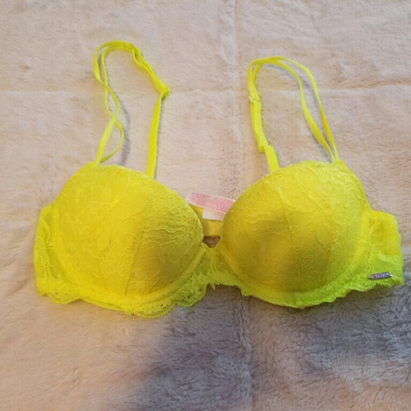 VS PINK bra