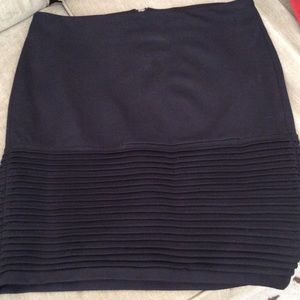 Premise Studio Black Skirt with bottom ribbing.