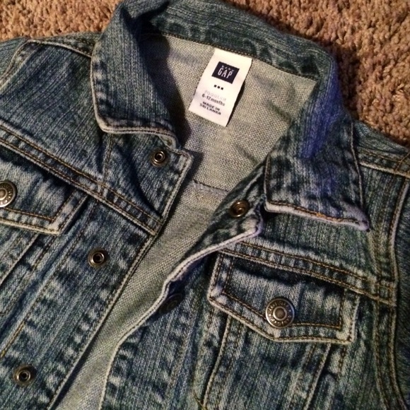 Gap baby jean jacket toddler 6/12 mo