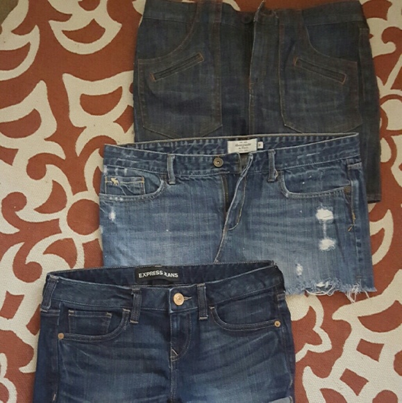 MOVING SALE EXPRESS shorts and skirt bundle