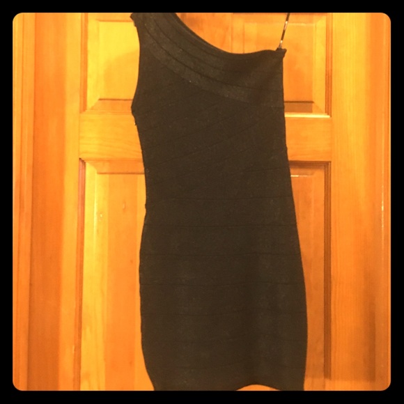 Black Sparkle Fitted Dress!