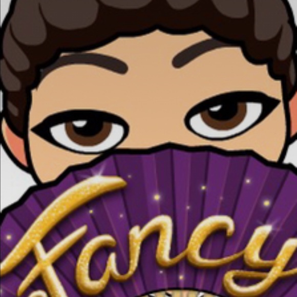 Meet your Posher, Leecie