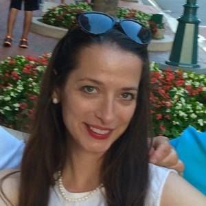 Meet your Posher, Alexia