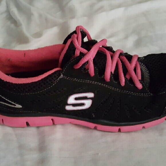 Skechers