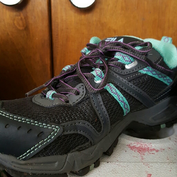 FILA HIKING SHOES