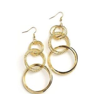 Triple hoop layer earrings