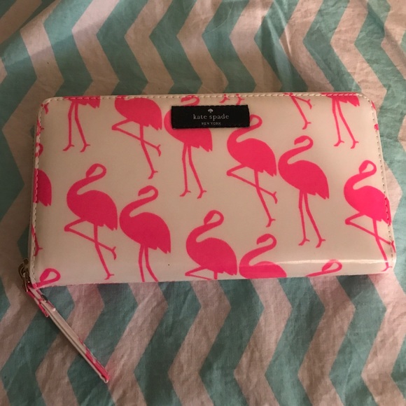 kate spade Handbags - NWT Kate Spade Neda Daycation Flamingo Wallet