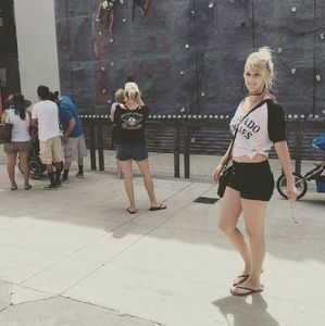 Meet your Posher, Andrea