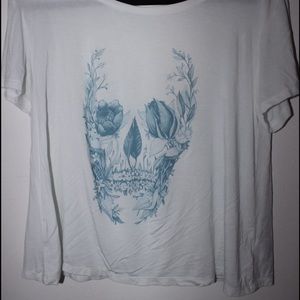 American Eagle Cut Out Back Skull Tee