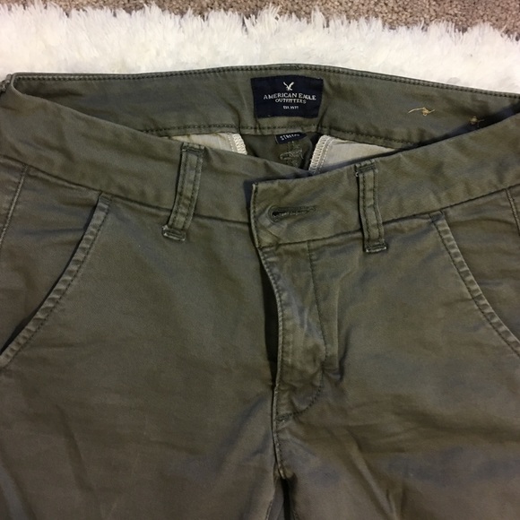 American Eagle Twill Olive Pants