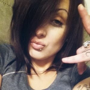 Meet your Posher, Hali