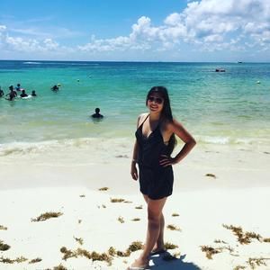 Meet your Posher, Itzel