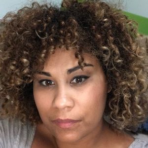 Meet your Posher, Raquel